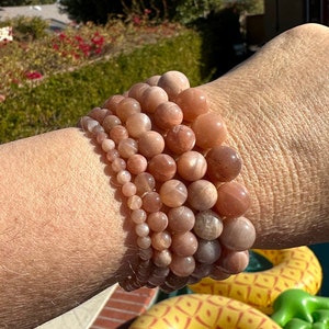 Sunstone bracelet #1 - 4mm, 6mm, 8mm, 10mm or 12mm beaded bracelet - personal power, freedom, expanded consciousness, energy of sun god Ra