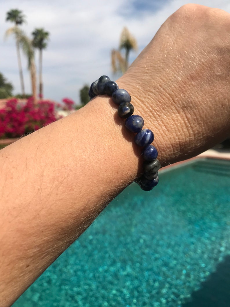 Sodalite bracelet #4 good for anxiety attacks pebblenugget shaped beaded bracelet intuition self acceptance objectivity calming