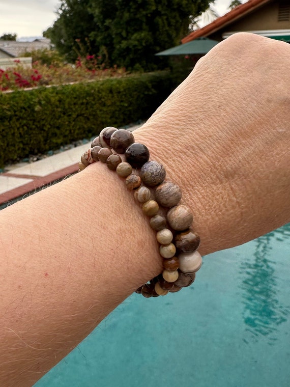 STONE BEAD BRACELET 6 MM DARK CAMEL MIX STONE BEAD BRACELET 6 MM DARK CAMEL MIX