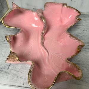 VINTAGE Large Leaf California Pottery #125 Pink Dish Speckled Gold Edge NICE!