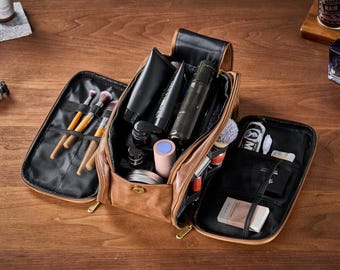 Personalized Groomsmen Toiletry Bag,Large Multi-Compartment Faux Leather Dopp Kit with Custom Name,Travel Organizer, Christmas Gifts For Men