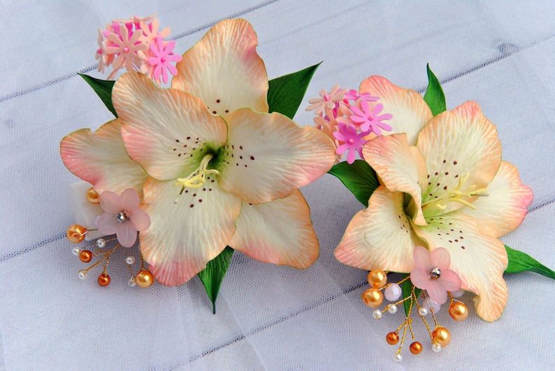 Lily Hair Clip Coral Tropical Wedding Hair Piece Bridal Etsy