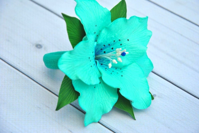 Lily Hair Clip Tropical Wedding Hair Piece White Bridal Hair Etsy