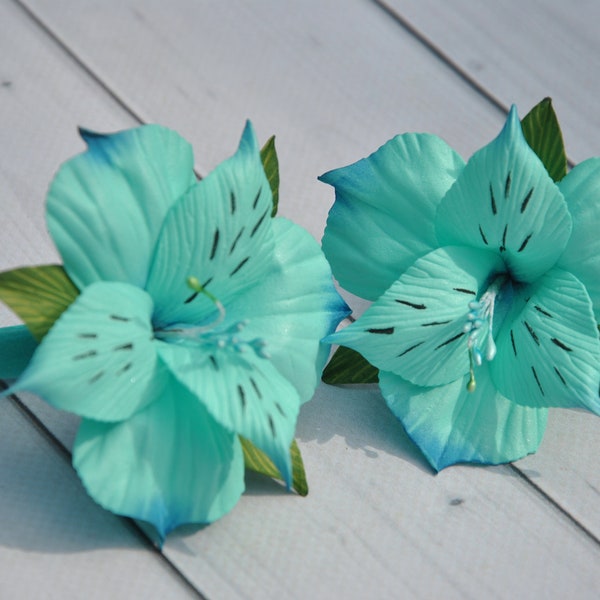 Turquoise flower hair clip Mint tropical lily bridal hair piece Beach wedding exotic hair flower