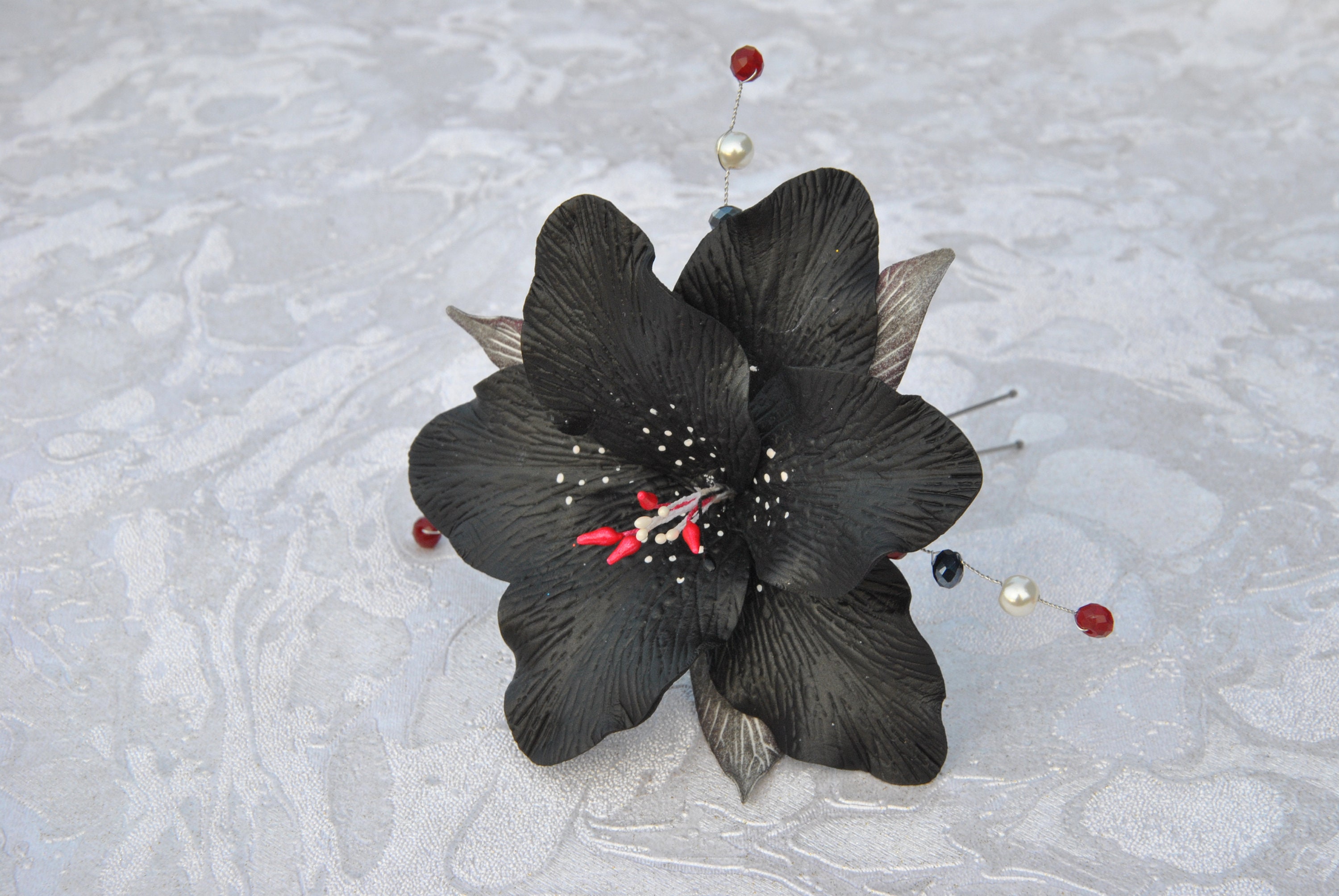 ヘアアクセサリー GLOWNY BLACK CHERRY HAIR CLIP 4BKH218 Black Flower Hair Clip Lily Hair Pin Goth Bridal Hair Piece
