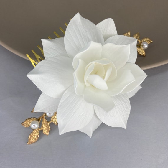Handmade gardenia and pearl hair comb Handmade Gardenia Bridal Hair Comb, Gold Leaf & Pearl  main image 3