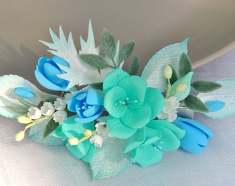 Turquoise flower  hair clip Aqua blue bridal hair piece Mint wedding hair clip Bridesmaid flower hair accessory Flower boutonniere