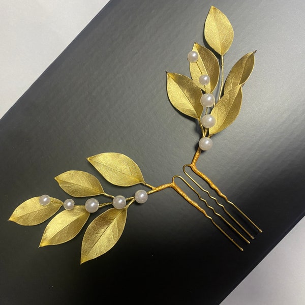 Gold leaf hair pin Laurel leaf wedding hair comb Grecian headpiece Gold laurel leaf Silver leaf hair pins