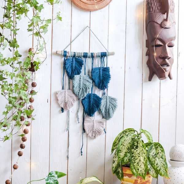 Macrame feather wall hanging, Bohemian home decor, Macrame wall hanging, Boho dreamcatcher, Bohemian bedroom, Macrame leaf, Macrame feather