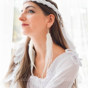 White Feather earrings, Small Feather Earrings, Hippie earrings, Bohemian earrings, Long Feather Earrings, Boho Earrings, Feather earrings