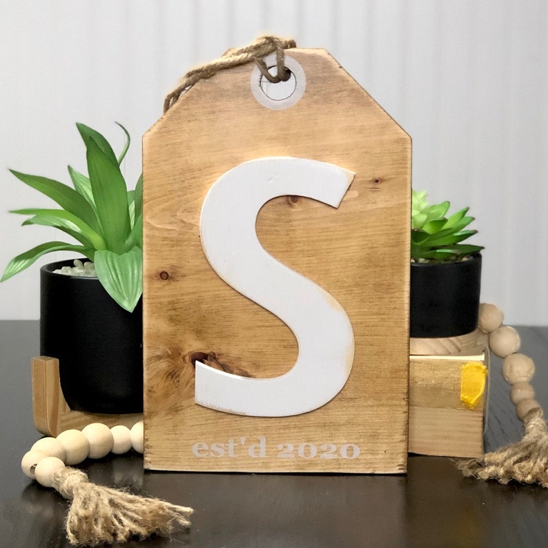 Large Wooden Tag Farmhouse Decor Family Sign: Personalized Name or Date, Housewarming, Wedding Gift, Porch Decor image 5