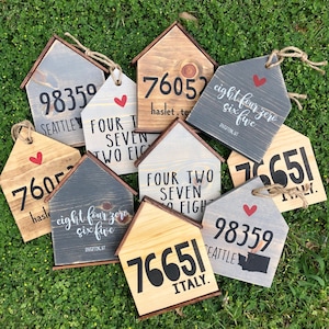 Minihusskylt med postnummer