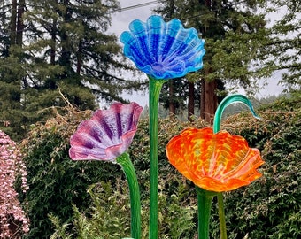 Stemmed Flower