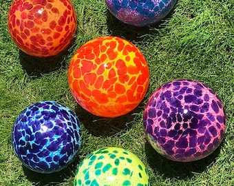 Blown Glass Garden Balls, Vibrant Pond & Fountain Floats