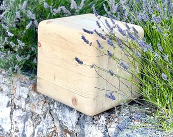 Tabouret en bois, table de chevet en bois, table basse en bois, siège en bois