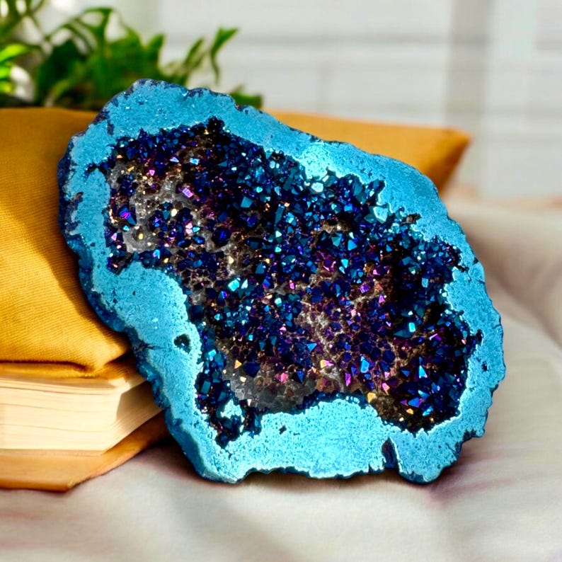 Cobalt Aura Geode – Vibrant and Mystical Crystal | Luna by Louise ...