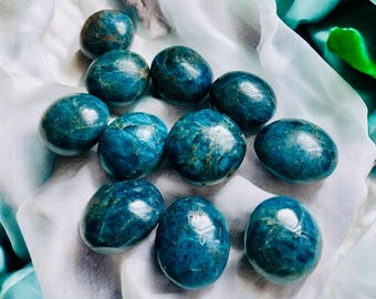 Blue Apatite Crystal Palm Stone: Tranquility Healing Stone