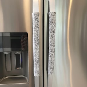 Grey and White Gerbera Daisy Handle Covers for Kitchen Appliances