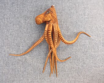 柔軟な触手を持つ木製のタコ - Etsy 日本