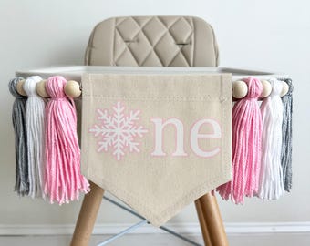 Winter ONEderland 1st Birthday Party Decorations, Winter Wonderland High Chair Banner, Snowflake First Birthday Sign, Snow Cake Smash Decor