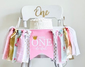 First Birthday Banner: Miss Onederful Design - Pink, White & Gold