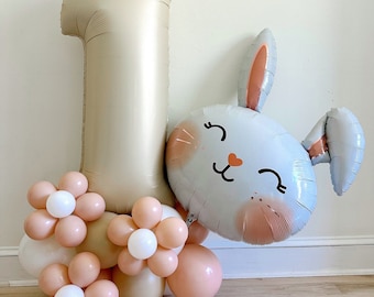 Bunny 1st Birthday Balloon Tower, Easter First Birthday Decoration, Spring First Birthday Party, Celebrate One Balloon Decor