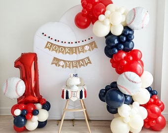 Primer cumpleaños de Novato del Año / Decoraciones para el primer cumpleaños de béisbol / Arco de globos de béisbol / Banner fotográfico de 12 meses / Kit para fiesta deportiva