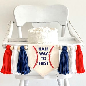 Banner de borlas a mitad de camino hacia el primer cumpleaños, decoración para trona de béisbol, letrero para fiesta de cumpleaños de Little Slugger de seis meses, decoración de medio cumpleaños