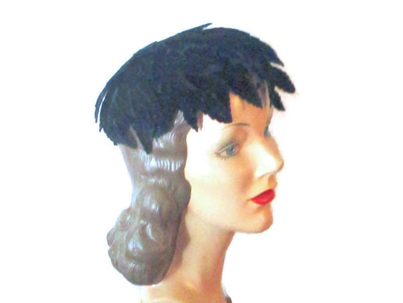 Vintage Juliet Cap Cloche Black Velvet Leaves 1930