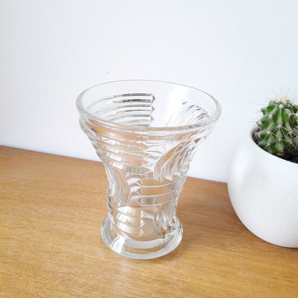 Francais vintage Vase retro en verre moulé épais, motifs géométriques,  années 50