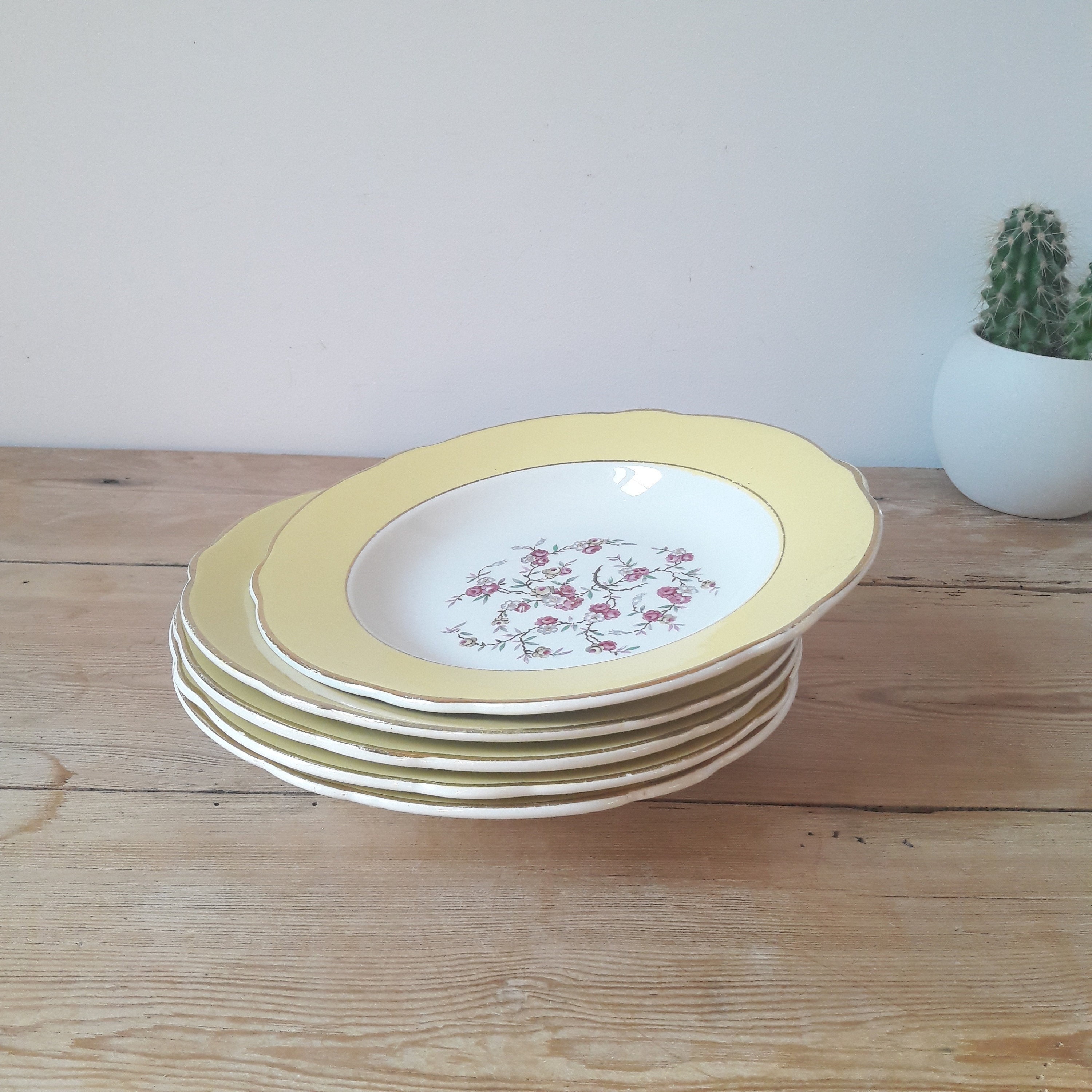 Francais Vintage/Assiettes Creuses/ Faience Luneville/Décor Jaune Or et Fleurs Rose/Modèle Sylvère/L