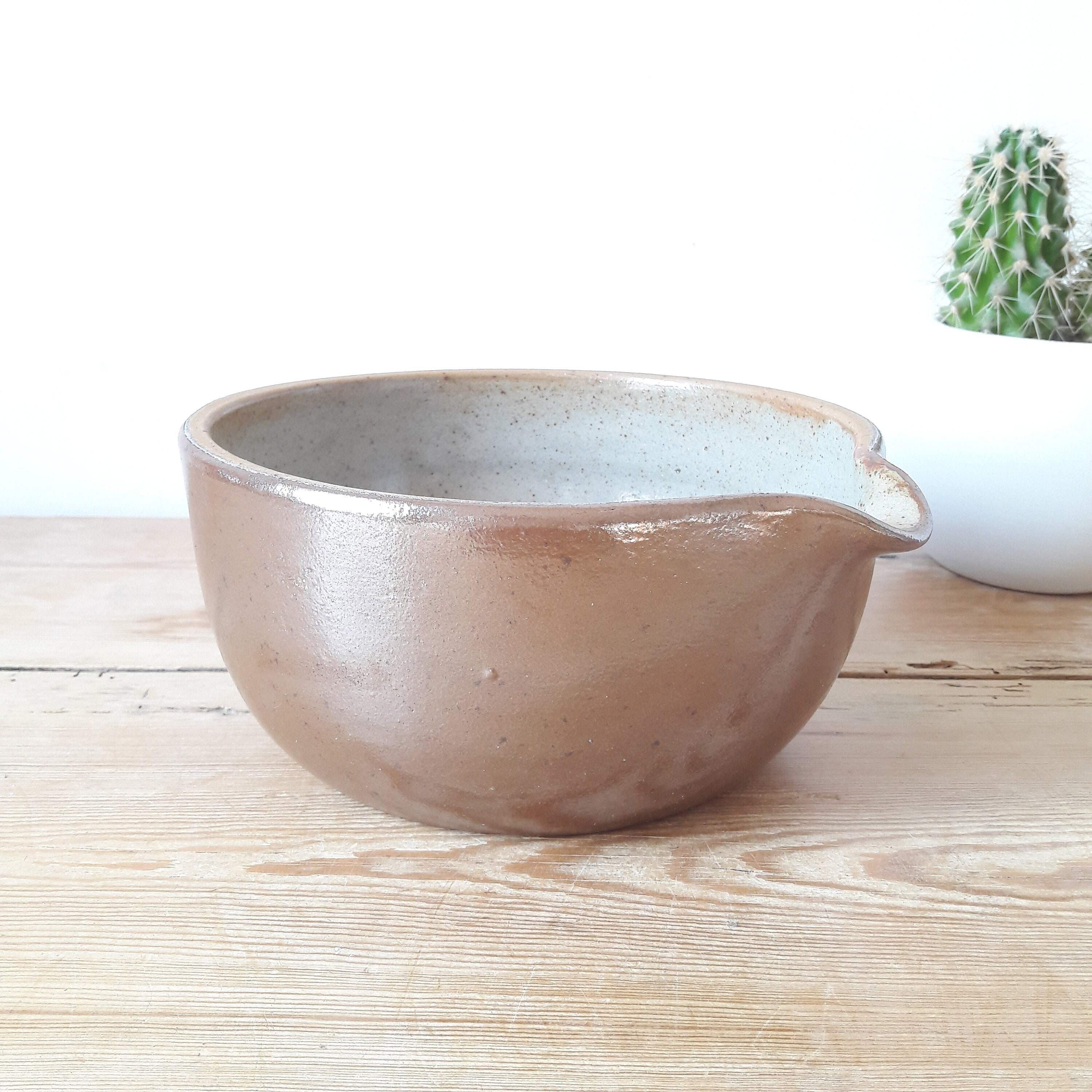 Francais Vintage/Saladier Ancien/Jatte en Grès Émaillé/Bol Verseur/Beige et Marron/1960