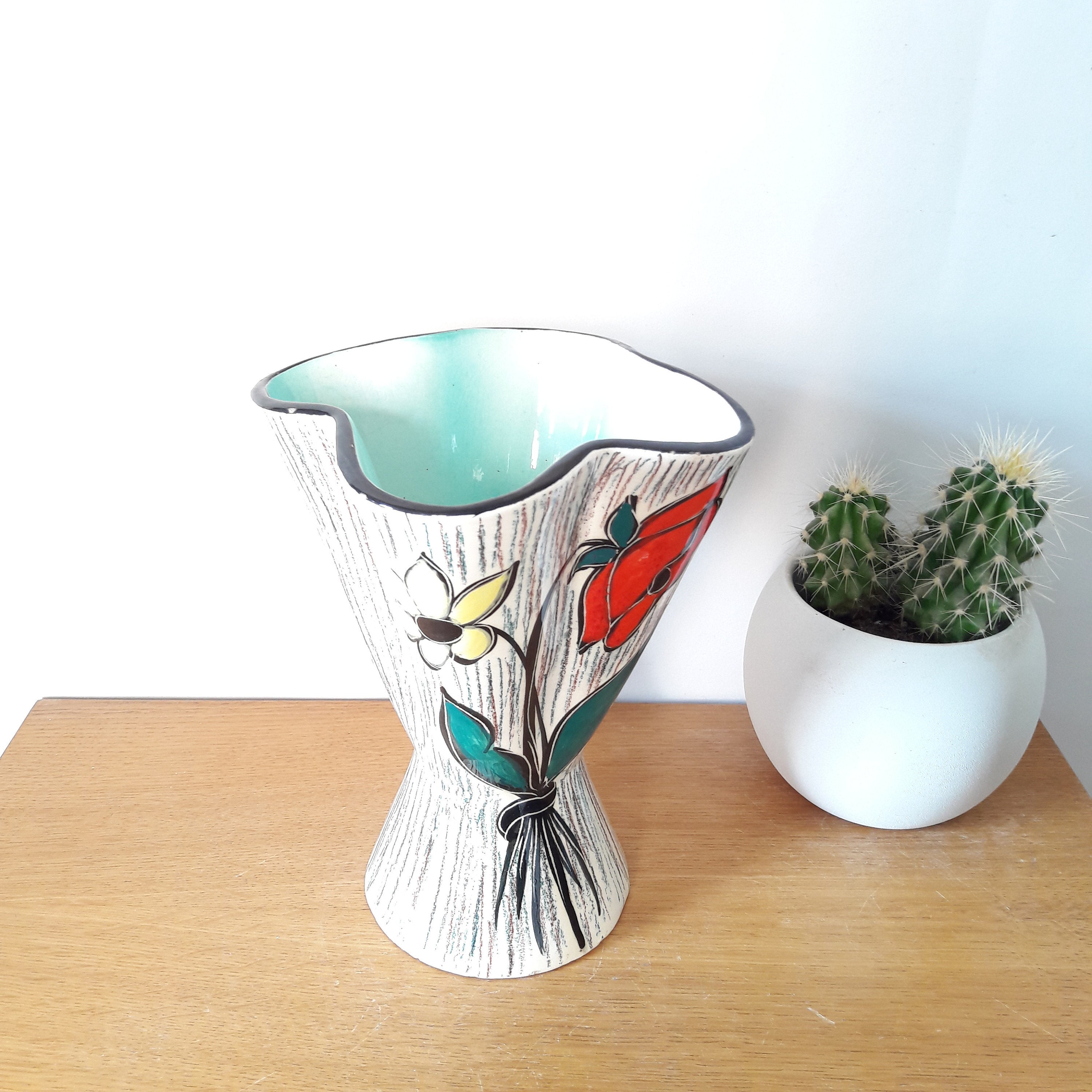 Superbe Vase Vallauris Peint à La Main, Céramique d'art Forme Irrégulière, 1950