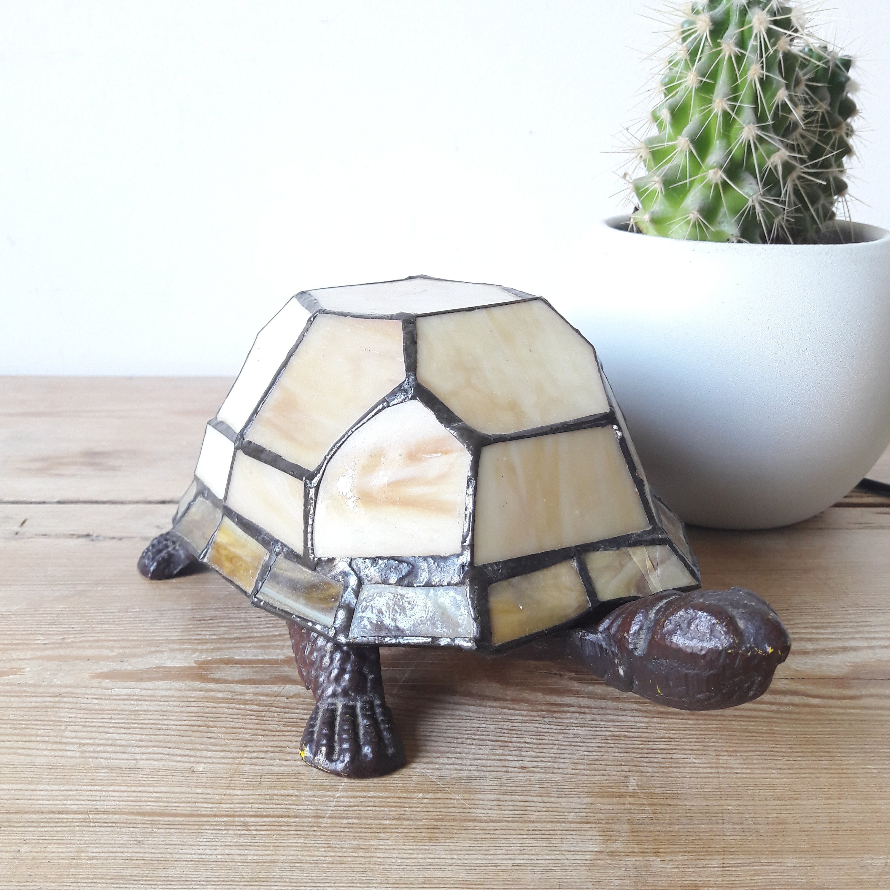 Vintage Lamp Turtle tiffany Style Night Light cast Iron Lamp beige
