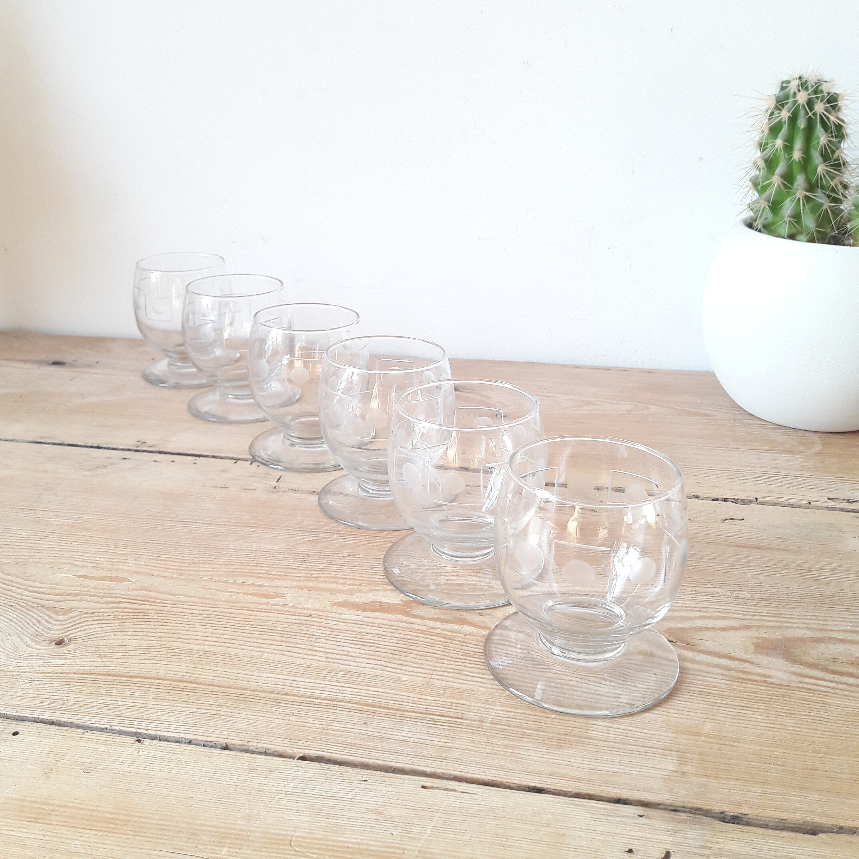 Francais Vintage/Verres à Vin Cuit Art Déco/Décor Gravé Géometrique/Lot de 6/France Années 40