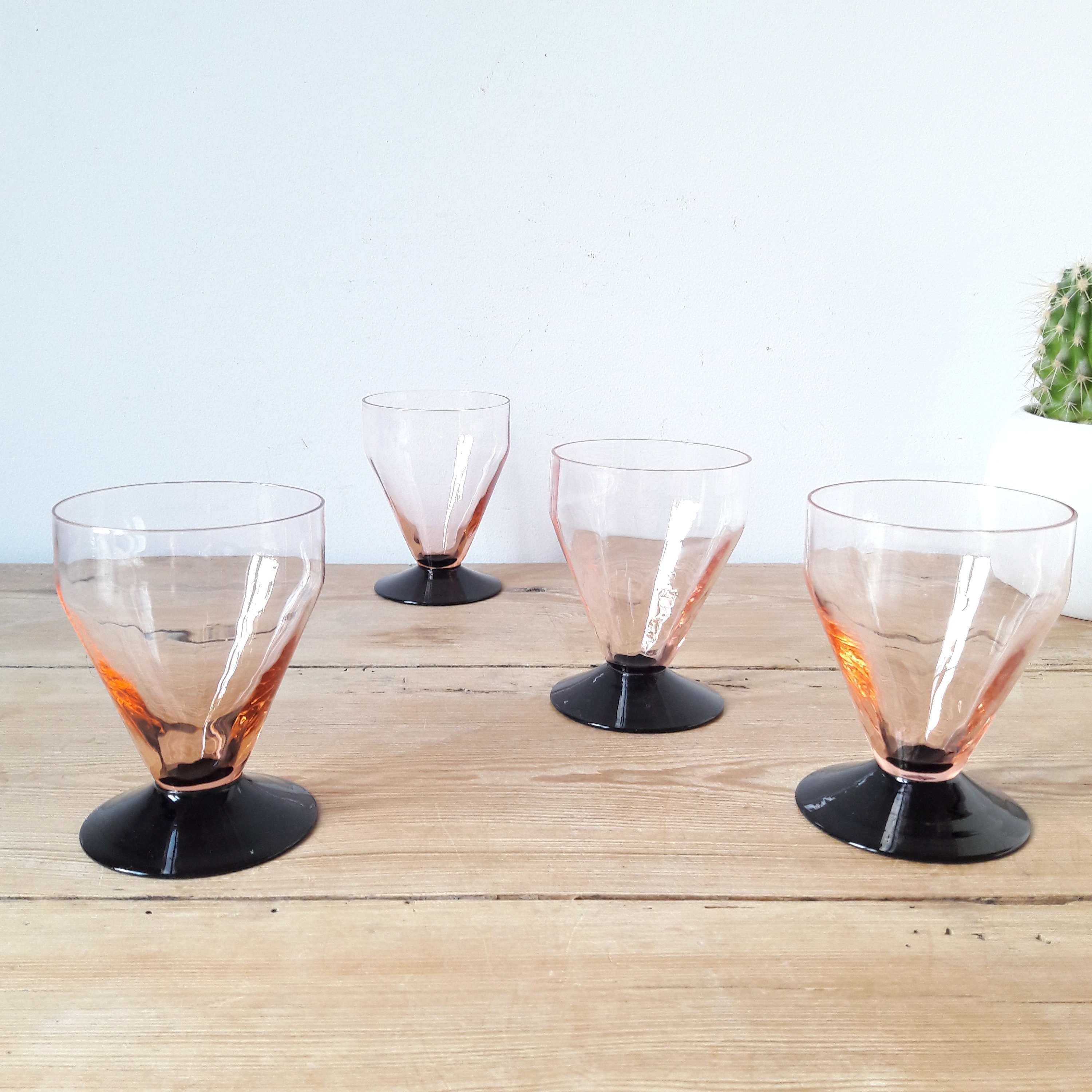 Verres Roses Art Déco/Verres à Eau Vintage/Verre Soufflé Rose/Fabrication Artisanale/Lot de 4/France
