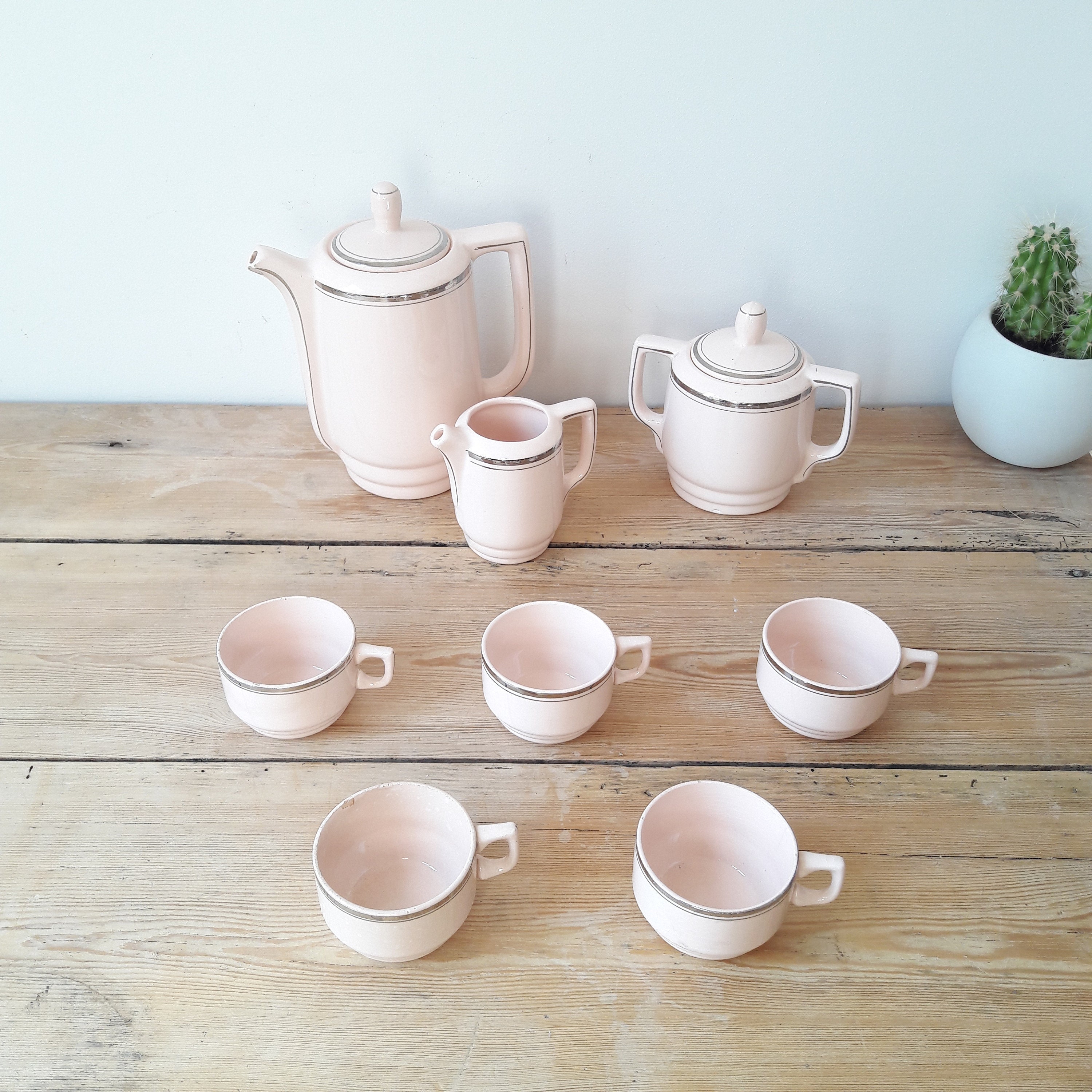 Service à Café Art Déco/En Faience Rose Pastel et Liseré Argenté/Francais Vintage 1940