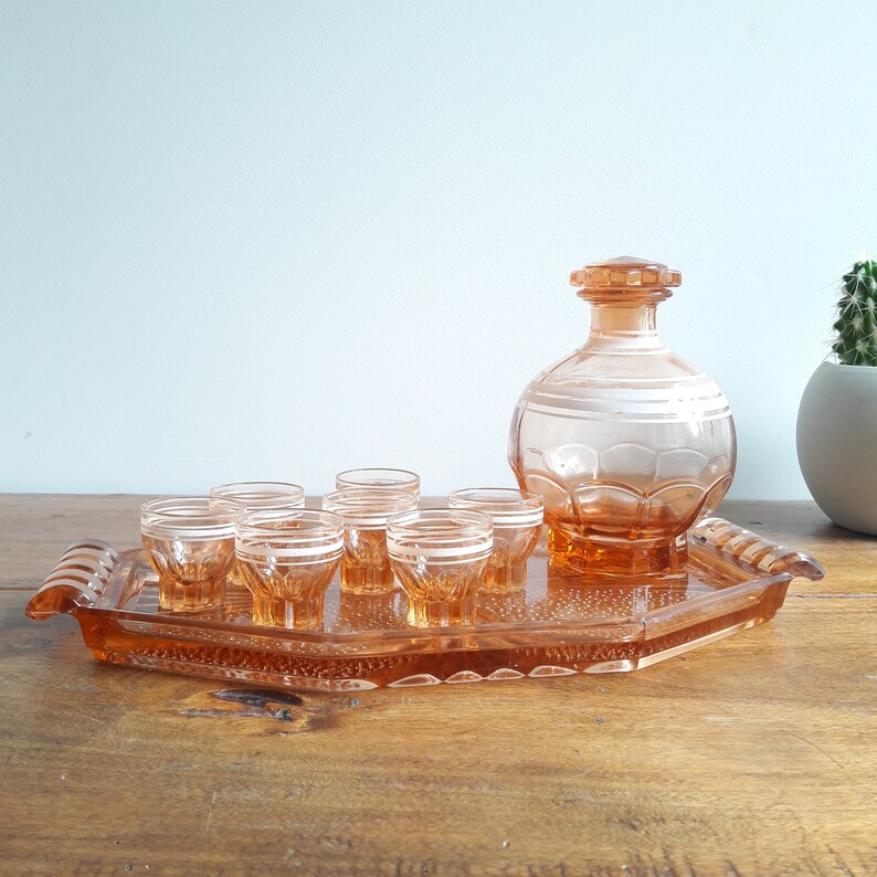 Francais vintage/Service à liqueur art déco/verre rose moulé/plateau carafe et 7 verres/années 1950 image 4