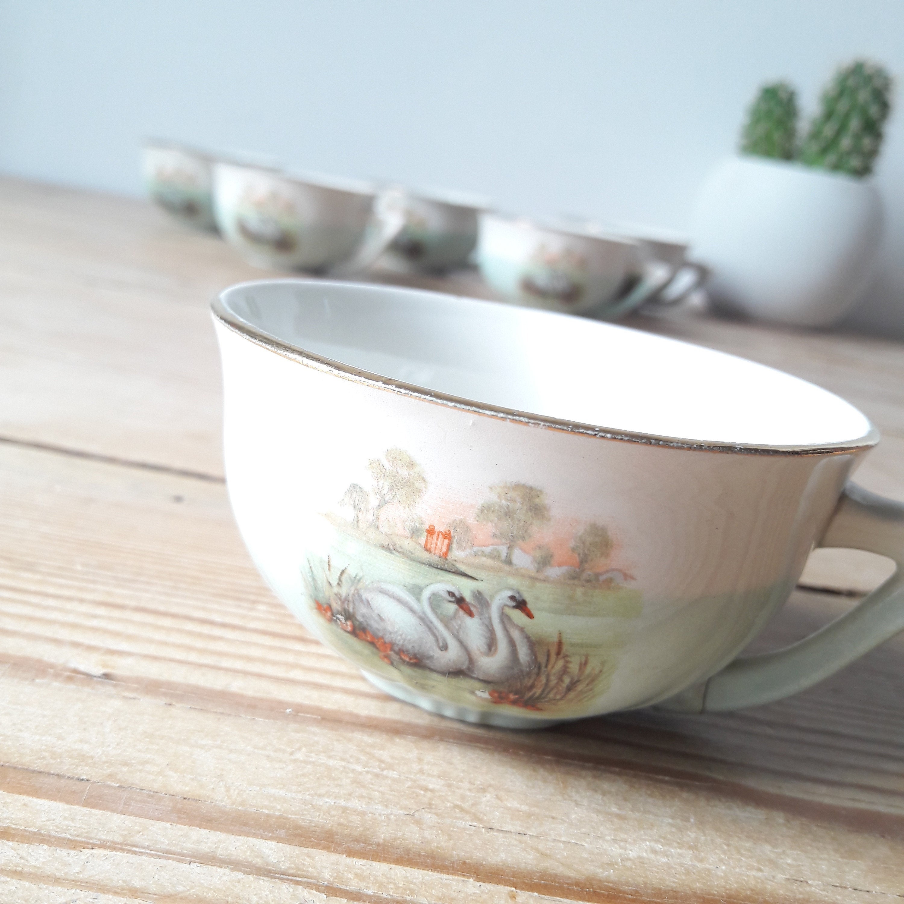 Francais Vintage/Tasses à Café Cygnes/Décor Beige et Vert Or/Faience Du Moulin Des Loups/Lot de 6/19