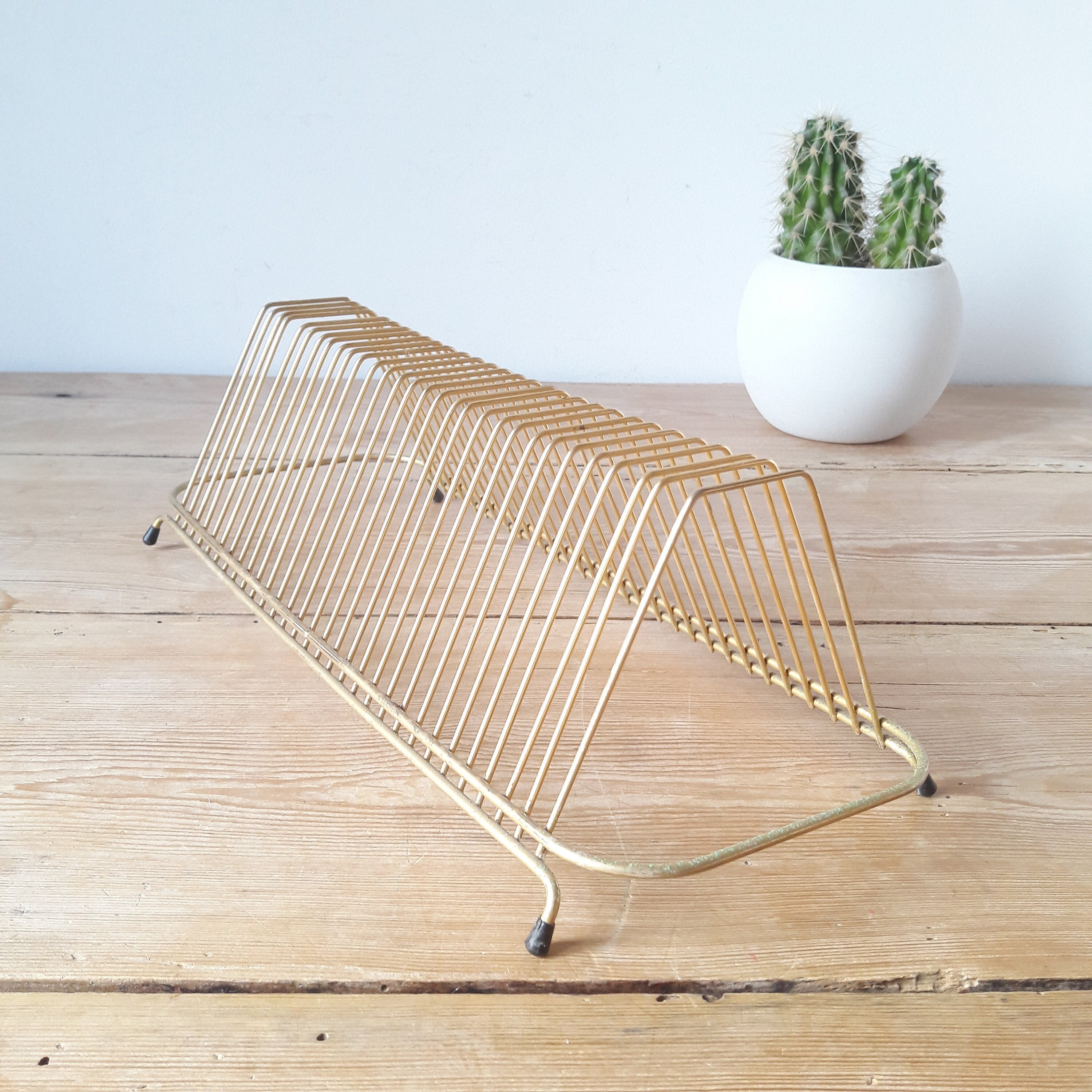 Range Disque Vintage/Présentoir à Vinyles 45 Tours/Métal Doré Pieds Noirs/France Années 50