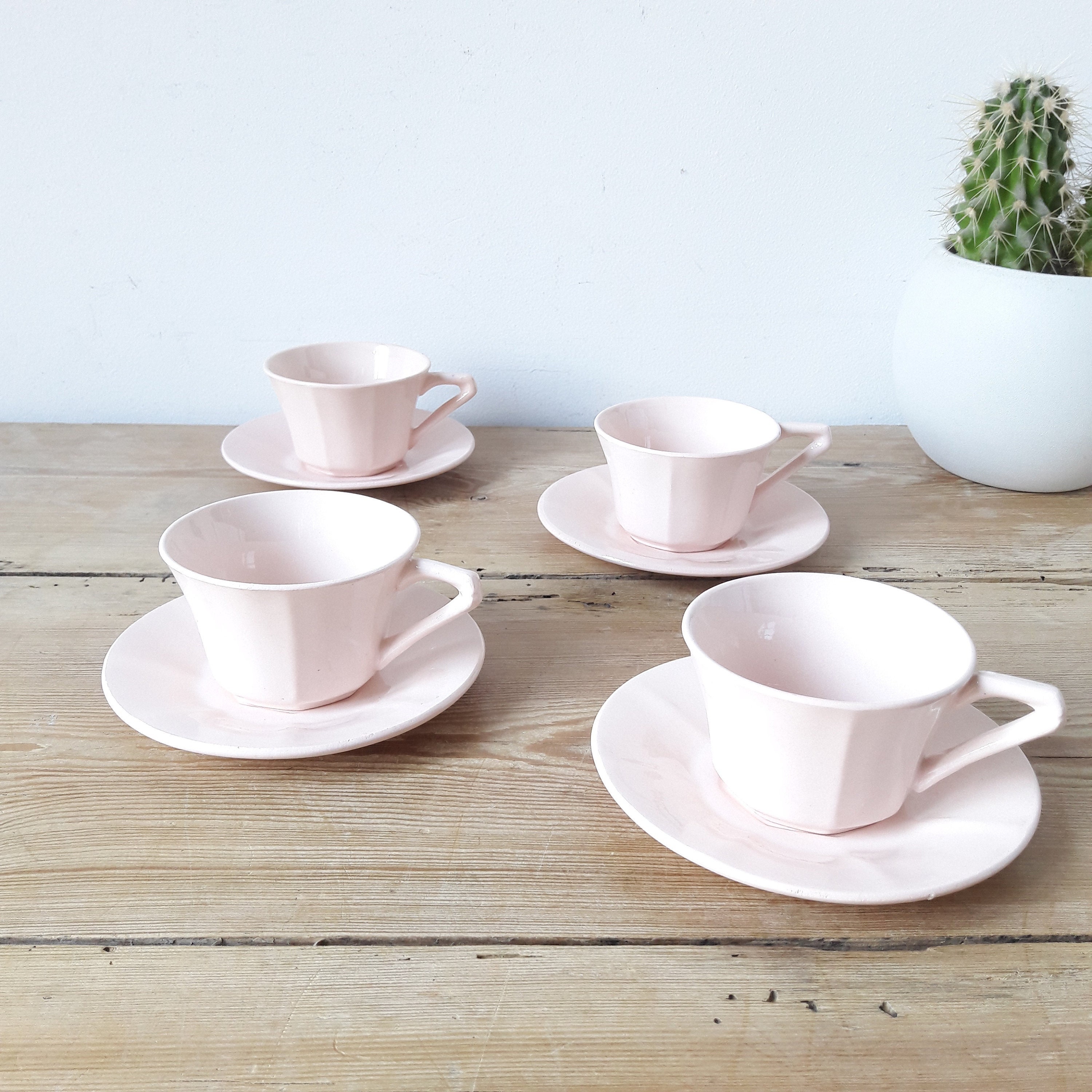 Francais Vintage/Tasses et Sous Tasses Art Déco/Porcelaine Rose L'amandinoise/Faience de Saint Amand