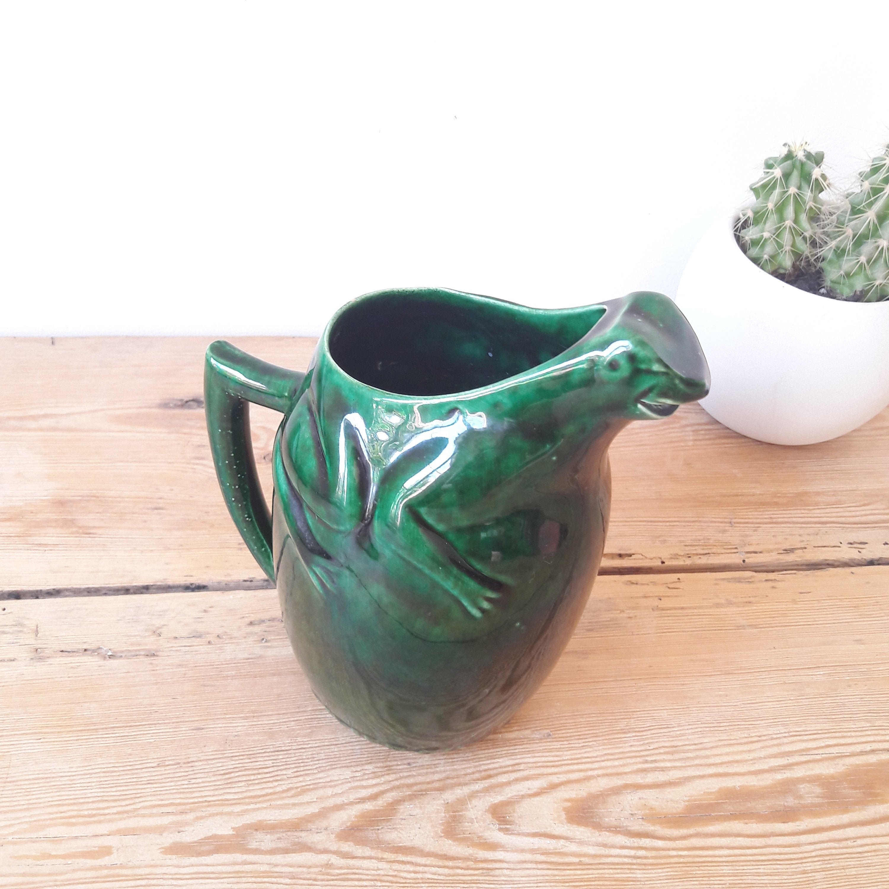 Francais Vintage/Pichet Grenouille Guyot/L'héritier Guyot/Faience Barbotine Verte/Années 60