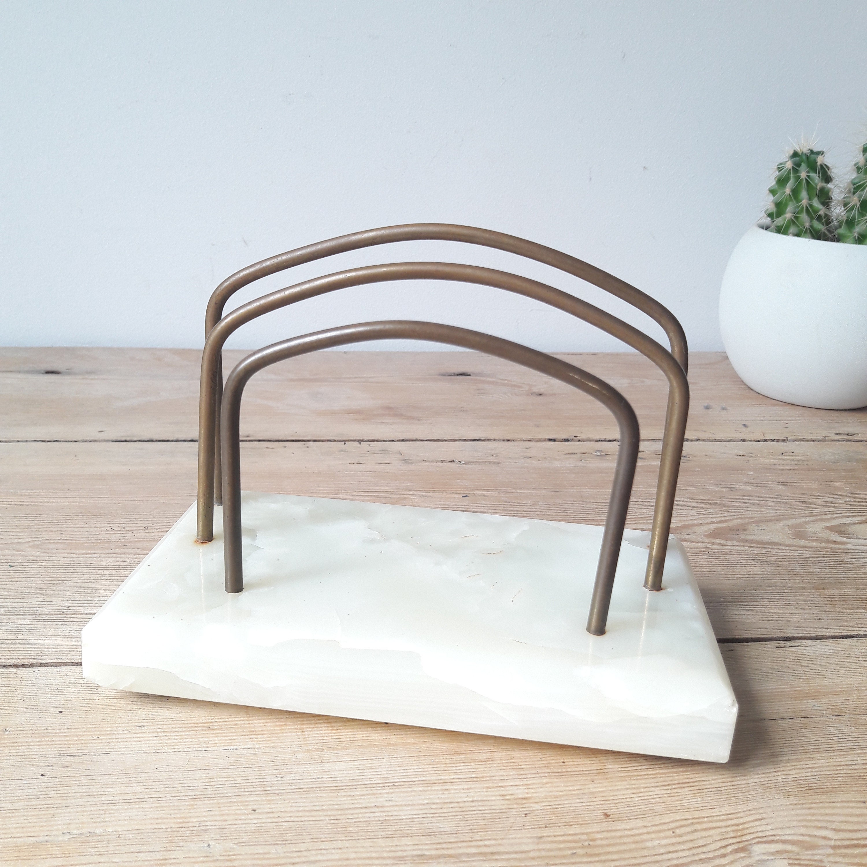 Francais Vintage Porte Courrier Art Deco en Albâtre et Métal, Années 40