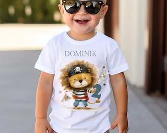 T-shirt with lion, birthday shirt personalized with name and number. Pirate party lion