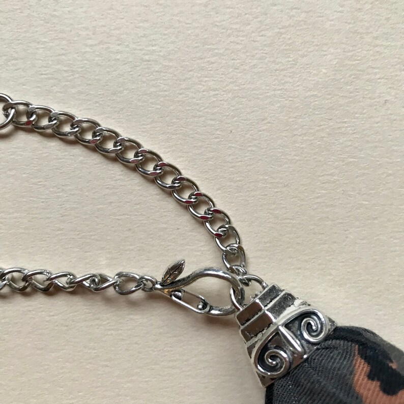 Statement Leopard Jewelry One Strand Short Necklace With Leopard Print Large Fabric Bead Choker for Women