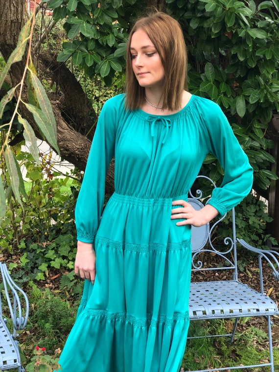 Pea green dress hot sale