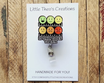 Solo llega a 10 carretes de insignias, soporte para insignias de manejo del dolor