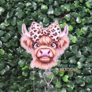 Highland Cow Badge Reel • Interchangeable Cow ID Holder with Leopard Bow