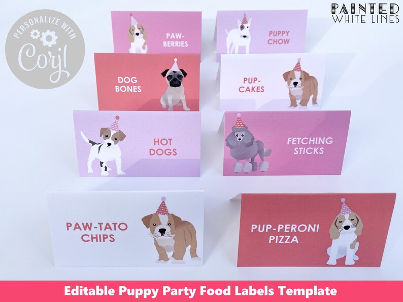 Może przedstawiać: Drukowany szablon etykiet na jedzenie na imprezę dla szczeniąt z uroczymi ilustracjami ps&oacute;w i nazwami takimi jak "Pup-Cakes", "Paw-Tato Chips" i "Fetching Sticks".