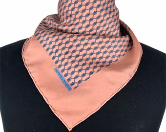 hermes pocket square